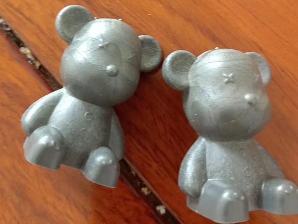 濟寧安屹工貿(mào)承接注塑模具和注塑產(chǎn)品專業(yè)代工，金日接單網(wǎng)紅小熊杯，日產(chǎn)8萬只